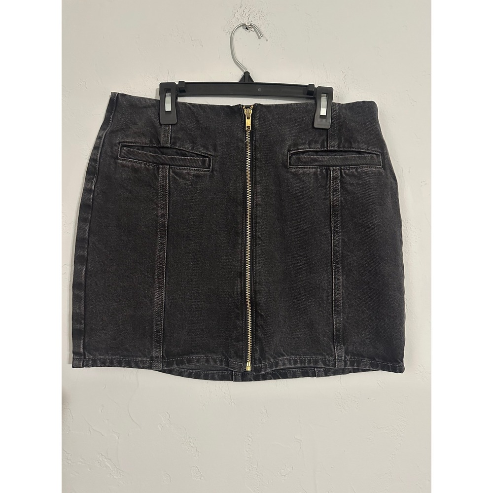 Old‎ Navy Women's Black Denim Mini Skirt Zipper Front Mid Rise Size 4